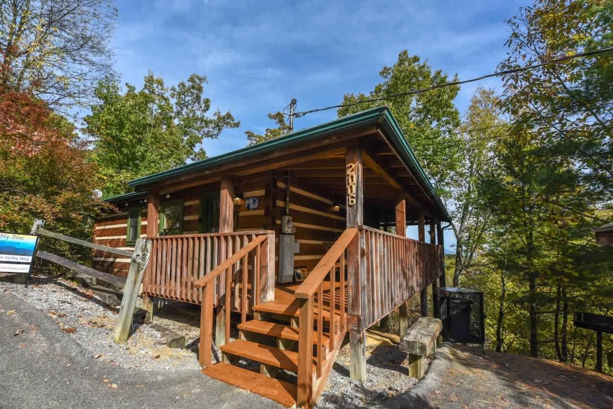 View! Cozy, Private, Fireplace, Hot Tub Log Cabin, Honeymoon! Sevierville Dış mekan fotoğraf