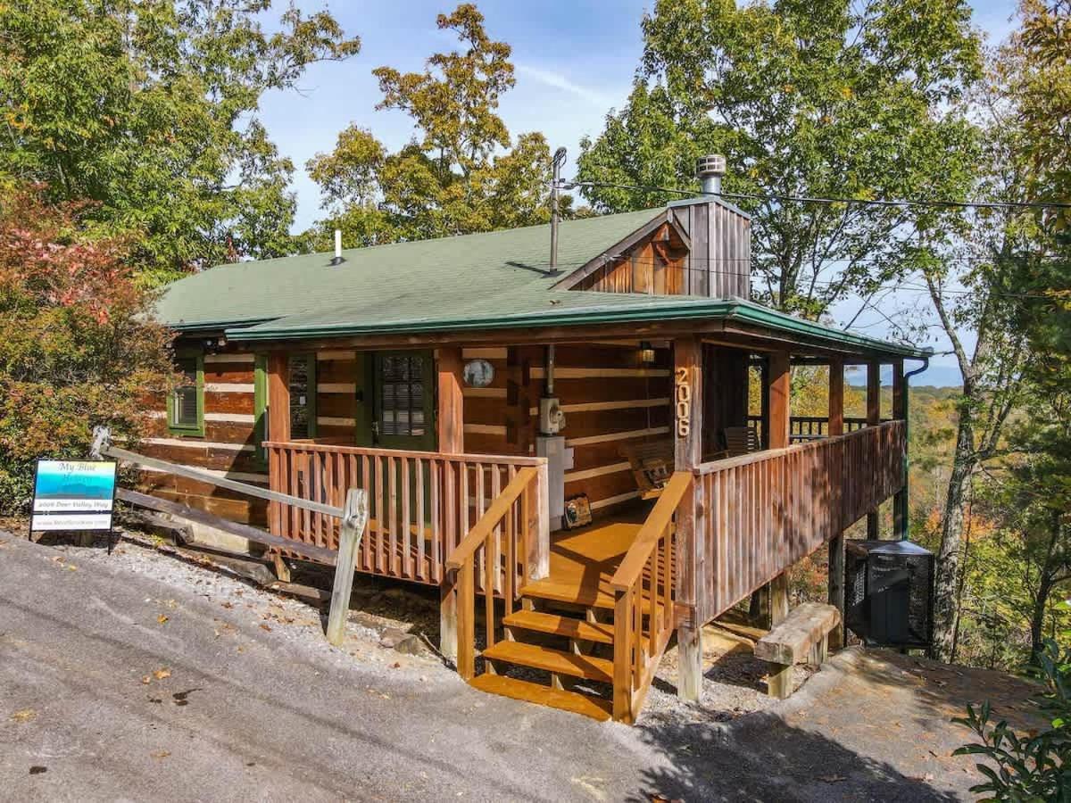 View! Cozy, Private, Fireplace, Hot Tub Log Cabin, Honeymoon! Sevierville Dış mekan fotoğraf
